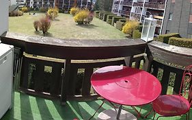 Appartement Renove Avec Parking Plein Centre